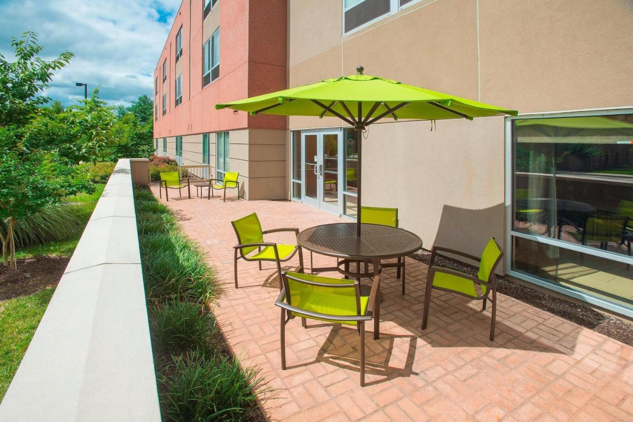 Springhill Suites By Marriott Columbia Fort Meade Area Exterior photo